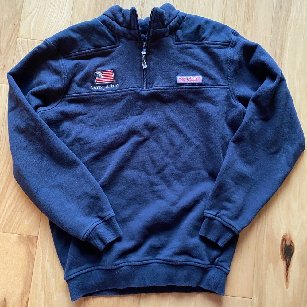 VINEYARD VINES Tampa Bay shep shirt! Navy Blue